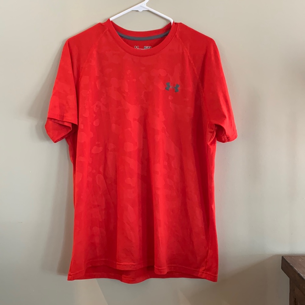 Under Armour Men’s HeatGear Shirt
